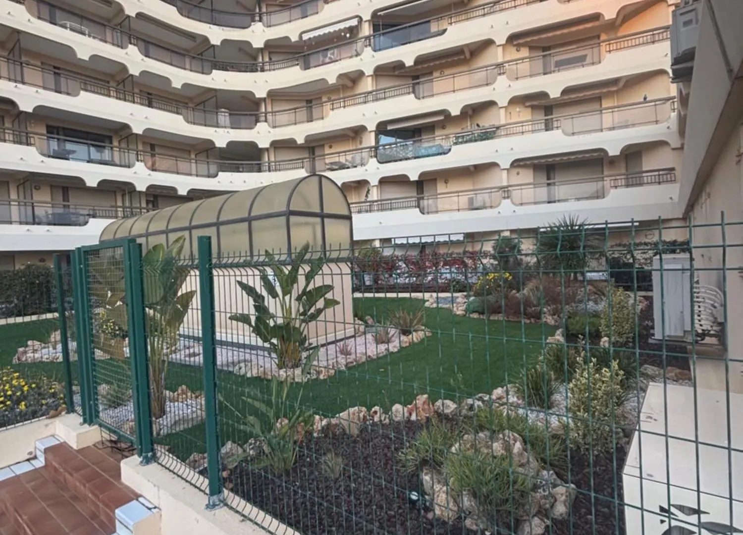 Studio Cabine En Front De Mer Frejus Apartment